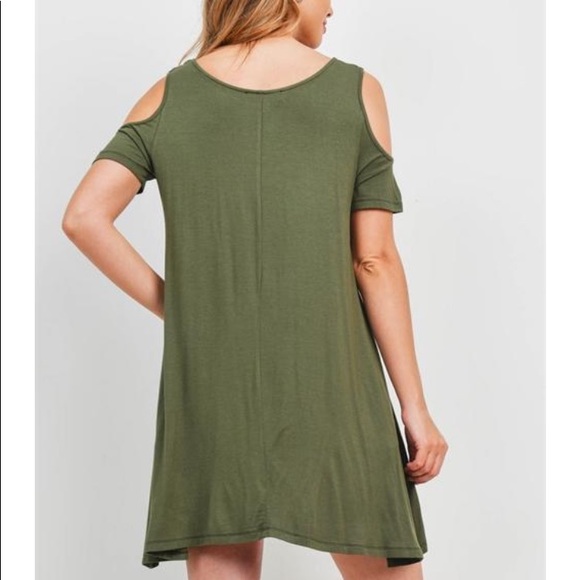 Cold shoulder swing dress - Picture 2 of 3